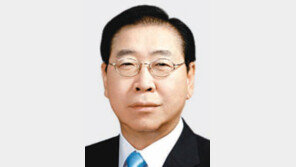 정준양 “해외출장 화두 IT” 美 출국… 슈밋 구글 회장 등 만나