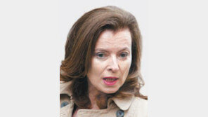 ‘올랑드의 여인’ 트리르바일레, 정식 부인 아닌 동거인으로 직업가진 첫 佛 영부인 될까