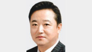 코오롱, 육사에 발전기금 5억