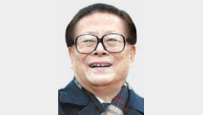 베이징에 뜬 장쩌민, 왜?… 보시라이 사태 이후 첫 공개행보