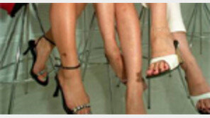 “발 사진 찍자” 알고보니…다리-허벅지 찰칵