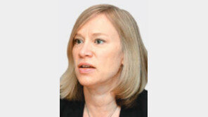 헤드버그 아태 부사장 “스토케 유모차 값 20만원 내리겠다”