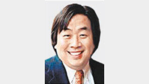 美대사관 나온 천광청 “나는 자유… 신변안전 보장 받았다”