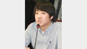 이준석, 문재인 목잘린 만화 페북에 올렸다가…