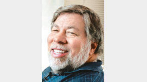 [Global Economy]워즈니악 “페이스북 주식 가격불문 꼭 사겠다”