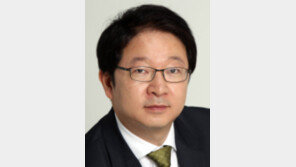 [광화문에서/김승련]미얀마 대통령이 성공해야 하는 이유