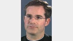 유명 신부의 고백 “난 한 아이 아버지”