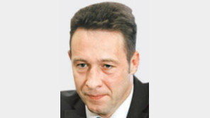 푸틴의 코드 人事… 공장 작업반장을 부총리급 앉히다