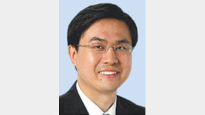 [오늘과 내일/하태원]하와이에서 만난 남북한