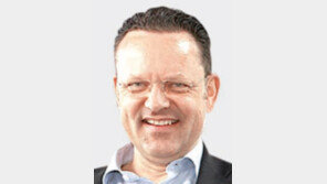 “벤츠코리아, 레이싱홍서 독립 언제든 가능”