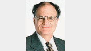 [신문과 놀자!/뉴스 속 인물]노벨 경제학상 美사전트 교수, 서울대 교수 부임 2학기 강의