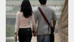 쉽게 돈 벌려고 ‘애인대행’ 알바 지원했다가…