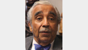 ‘지한파’ 찰스 랭걸 美의원 22선 청신호