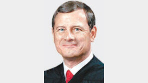 보수 이념보다 소신 지킨 美대법원장