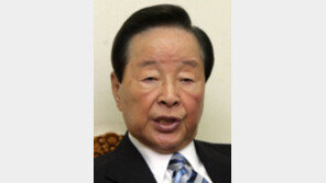 [뉴스 파일]YS 감기 증세로 입원… 4일 퇴원 예정