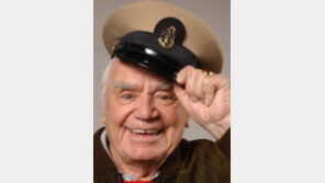 ‘지상에서 영원으로’ 간 美배우 보그닌