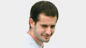 “체력+기술+열정 3박자 한국 유소년축구에 깜짝”