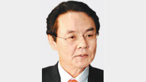 홍사덕 “민주 경선은 安 무임승차 준비행사”