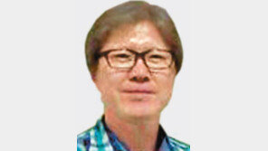 백색증 고통-손가락질 딛고 교단에 “장애아 여러분, 날 보고 용기 가져요”