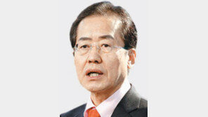 [4·11 총선 공천헌금 수사]홍준표 격앙… 검찰총장에 “빨리 수사해달라” 전화 