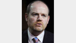 경영위기 NYT, 소방수는 英 BBC 사장