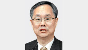 北 장성택 中에 와있고, 한중일 외교갈등 불거졌는데… 이규형 주중대사 ‘광복절 골프’