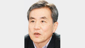 이상돈 “朴, 10월 유신 다시 정리해야”