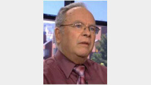 삼성-애플 소송 배심원장 ‘모바일 특허’ 보유 논란