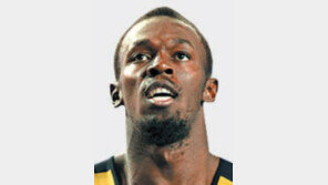 퍼거슨 “볼트, 맨유서 뛰어볼래?” 내년 자선경기 때 기회 줄 듯