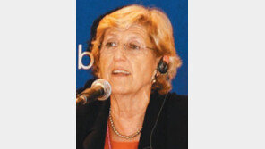 마르통르페브르 “한국의 녹색성장처럼 자연-경제 합치려 노력해야”