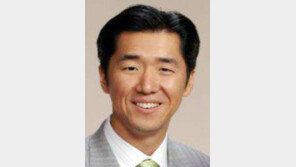 “현 통일교권과 결별” 故문선명 3男 공개선언