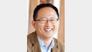 [기고/신정근]스마트폰 없는 새해