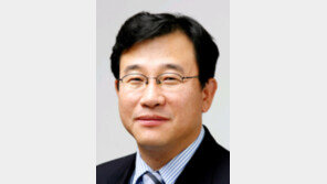 [오늘과 내일/최영해]“No ear, no mouth, no eye”