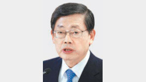 연필로 꾹꾹 눌러쓴 ‘총리 29개월’