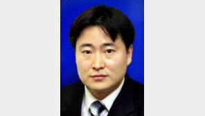 [기자의 눈/고성호]국정마비 반성없이… 與지도부 낯뜨거운 자찬