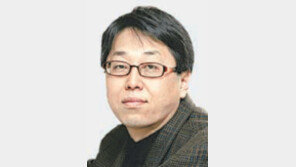 [강원/동서남북]춘천시-의회, 자존심싸움에 허송 市살림은 뒷전