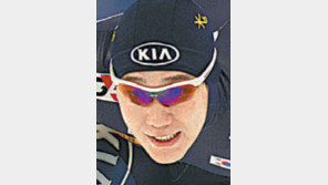 1000m이어 500m도… 모태범 두 손에 金