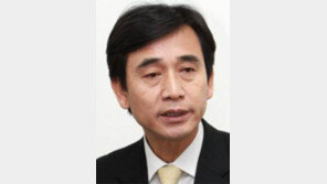 유시민 “반인반신의 지도자 따님” 박 대통령 비난