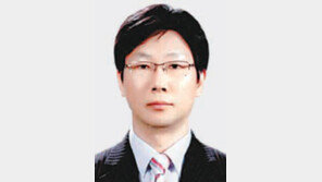 동네 소녀도 맨발로 빨랫줄 슈팅… 온나라가 축구장