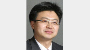 [동아광장/강원택]국가의 무능과 관료제