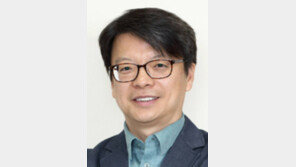 [동아광장/윤종빈]의원님들, 제발 품위 좀 지켜주세요