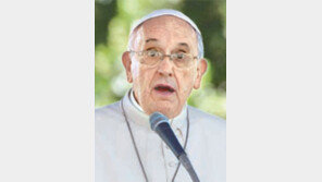 교황 “일요일엔 일하지말고 가족-친구와 함께해야”