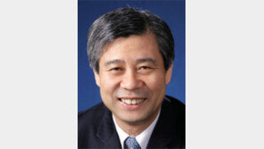 [경제계 인사]트러스톤운용, 연금교육포럼 신설… 강창희 前미래에셋 부회장 영입