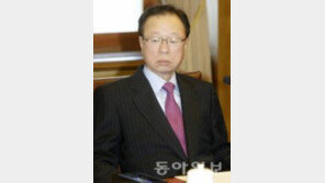 검찰, ‘女캐디 성추행 혐의’ 박희태에 벌금 300만 원 구형