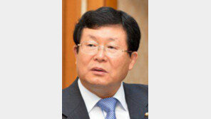 대한노인회 찾아간 설훈의원… ‘노인 폄하’ 발언 사과없이 해명