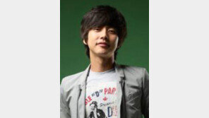 박해진,'밤을 걷는 선비' 출연 검토… 꽃미남 뱀파이어?