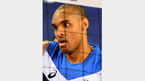 늪에 빠진 현대캐피탈, 아가메즈 퇴출?