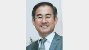 김상률 靑수석 “북핵은 약소국 비장의 무기” 저서 논란