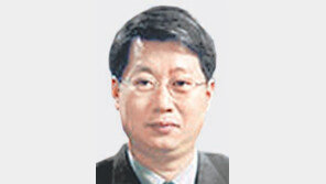 문건유출 의혹 조응천, 20년전 박지만 담당검사 인연