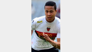 ‘혼혈 축구선수’ 강수일, 국가대표 발탁 “늘 꿈꿔왔던 순간”